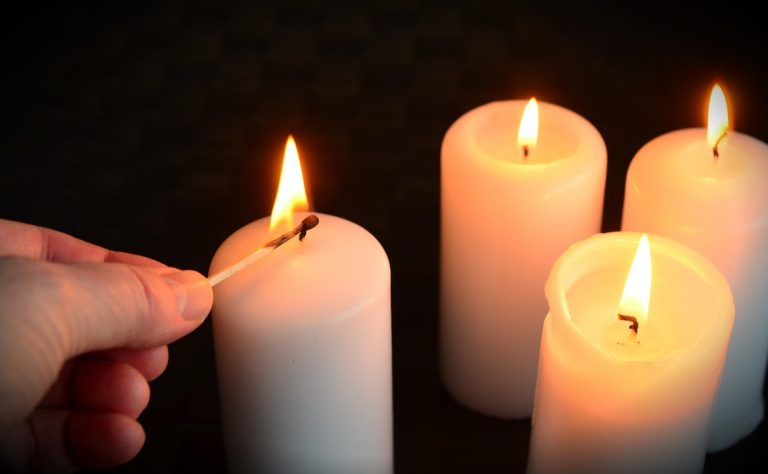 El poder y la magia de las velas. Un tesoro que alumbrará tu futuro.