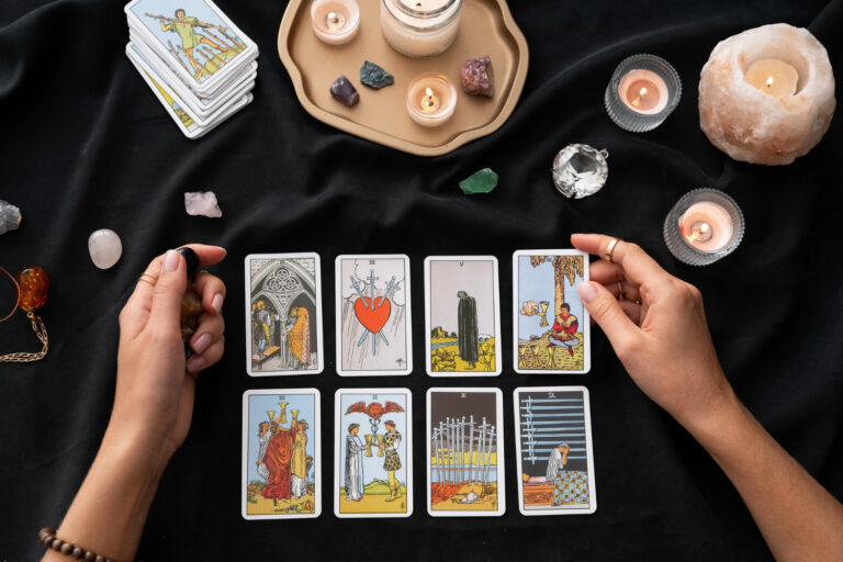 ¿Cuánto cuesta una lectura de tarot? Qué influye en el precio y cómo elegir bien